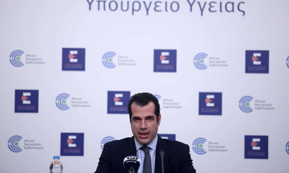 Νέα μέτρα: Καθολική επίθεση από την αντιπολίτευση μετά τις ανακοινώσεις του Θάνου Πλεύρη